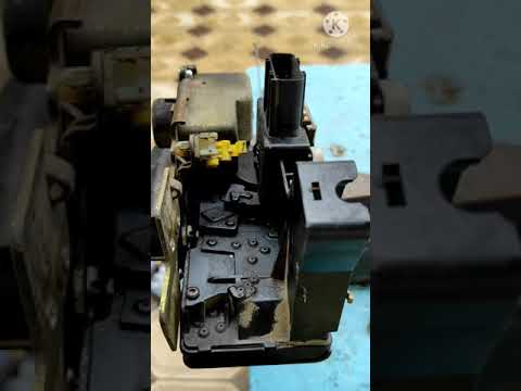 Видео: Ремонт замков и установка центрального замка на форд транзит 2003 г.в.