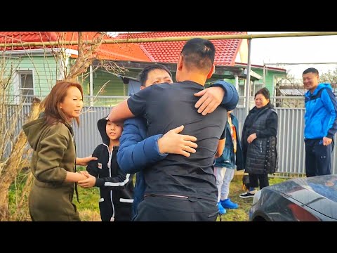 Видео: К НАМ ПРИЕХАЛА РОДНЯ! СЕРЁГА И МАРИНА. @ShindrMindr_Official