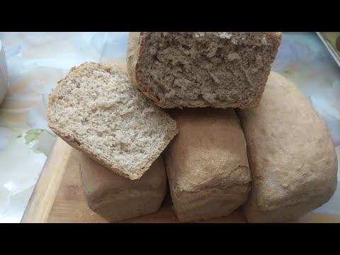 Видео: Хлеб  из муки цельнозерновой и первого сорта ( опара на хлебопекарных прессованных дрожжах)