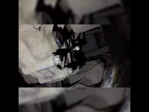 Видео: Замена масла МКПП Lancer X 1,5