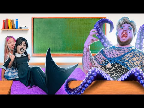 Видео: Из УРОДИНЫ в РУСАЛКУ! Уэнсдей и Ксюша СТАЛИ НАСТОЯЩИМИ РУСАЛКАМИ! НАША УЧИЛКА УРСУЛА ВЕДЬМА?!