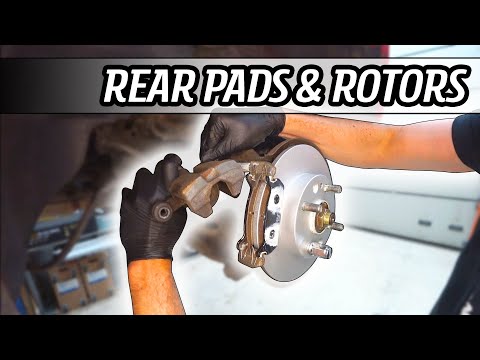 Видео: MX5 NA NB Miata — как заменить задние тормозные колодки и роторы