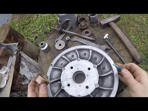 Видео: Замена втулок вариатора ski doo summit REV XP