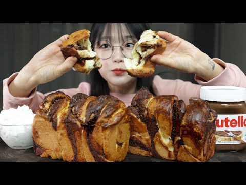 Видео: Шоколадный хлеб с Нутеллой🍫🍞Mukbang Asmr