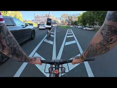 Видео: Даня курьер / Russian Messlife