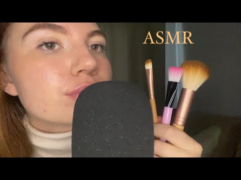 Видео: АСМР 🥰 массаж мозга ✨ кисточки и ногти по микрофону ✨ неразборчивый шепот ✨ мурашки ✨