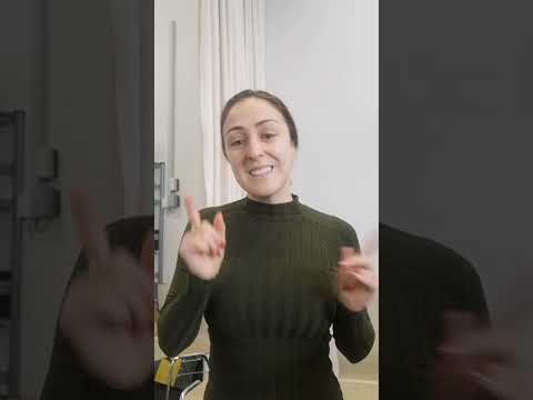 Видео: Сопрано в театре, распевки