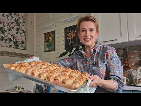 Видео: 4 октября кухня дача | готовлю праздничный стол | мясо, оливье, шарлотка, салаты и общение