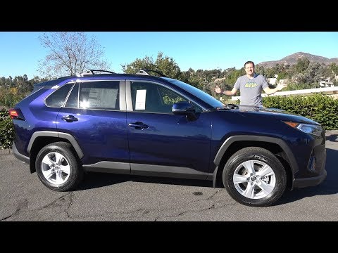 Видео: Вот почему Toyota RAV4 2019 года - это лучший компактный внедорожник
