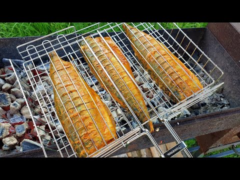 Видео: Не думал, что СКУМБРИЯ НА МАНГАЛЕ может быть ТАКАЯ ВКУСНАЯ.  Скумбрия на решетке.