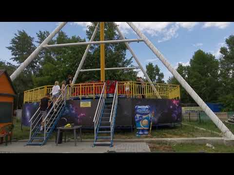 Видео: Альбина на карусели, 17.06.23г. Парк "Лесная сказка".