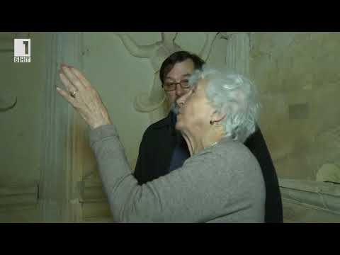 Видео: Кой е погребан в гробницата с кариатидите?