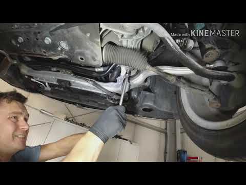 Видео: Мерседес  W 203. Замена втулок и тяг переднего стабилизатора .