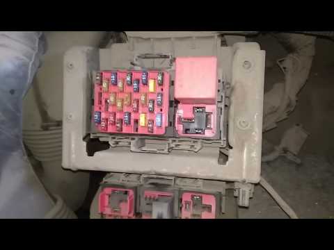 Видео: Ford Transit T260 не работает стеклоподъемник