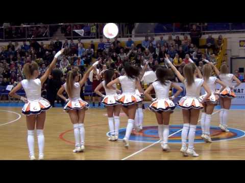 Видео: Группа поддержки БК УГМК. Новые танцы.