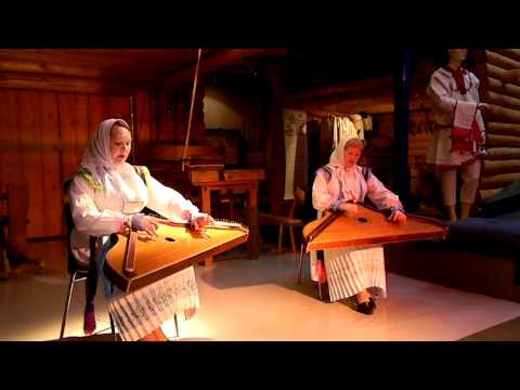 Видео: Горномарийская песня под гусли