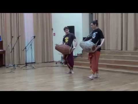 Видео: 1   Мриданга шоу в Спецшколе