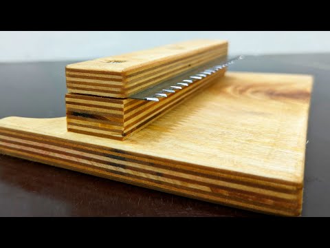 Видео: Самодельная Фальцгебель-Пила | Как Идеально ровно распилить ножовкой (пилой) дерево вдоль