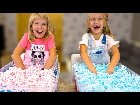 Видео: ПОЧЕМУ Милана и Лиза ПОССОРИЛИСЬ? Мама ПРИДУМАЛА Как их ПОМИРИТЬ! Слизь Челлендж от Family Box