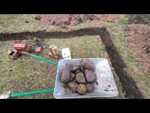 Видео: Строим дом. Начали заливать фундамент.Всё идёт по плану