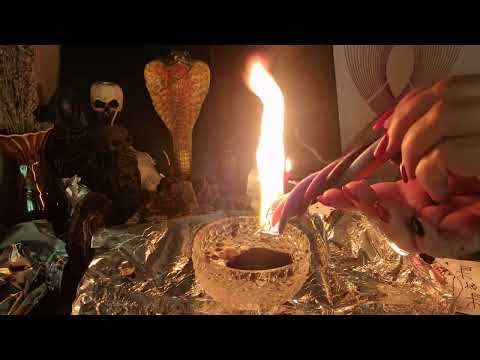 Видео: МОЩНАЯ ЧИСТКА И ЗАЩИТА ОТ ВСЕХ ПОРЧ #РИТУАЛОНЛАЙН #таро