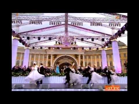 Видео: И. Штраус. Куплеты Адели из оперетты «Летучая мышь».  Strauss - Adel's Laughing Song