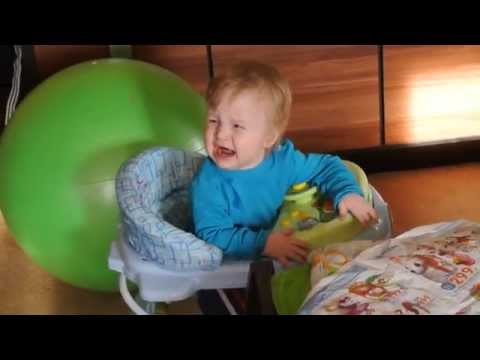 Видео: Малыш испугался Дюдюку