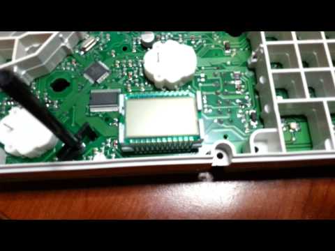 Видео: Изменение дисплеев на приборке 31105 (инверсия)