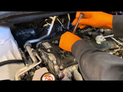 Видео: Инструкции по замене свечей зажигания Toyota Sienna Hybrid 2021–2024 годов выпуска