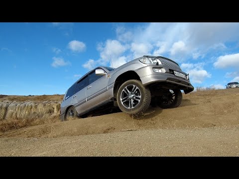 Видео: ГЕЛИК против LEXUS LX 470, LAND CRUISER 100 и JEEP GRAND CHEROKEE. Кто лучший на бездорожье? OffRoad