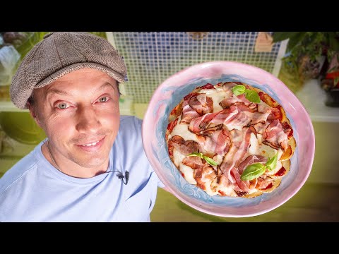 Видео: Пицца на сковороде. Прикольный рецепт от моих друзей из Канады. Bismark potato pizza.