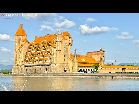 Видео: Остановитесь в роскошном японском курортном отеле с горячими источниками за 350 долларов в Вакаяме