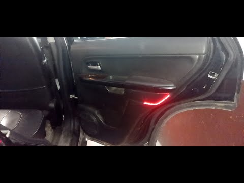 Видео: Установка дополнительного светодиодного фонаря на заднюю дверь Сузуки Гранд Витара