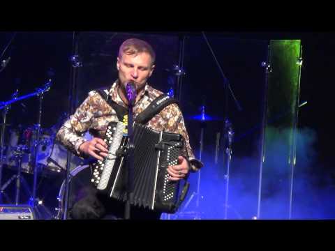 Видео: Олег Скрипка (ВВ) - Tombe La Neige