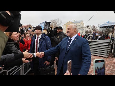 Видео: Лукашенко: Вот я вам руку пожал, будете долго жить! // Полная речь в Полоцке!