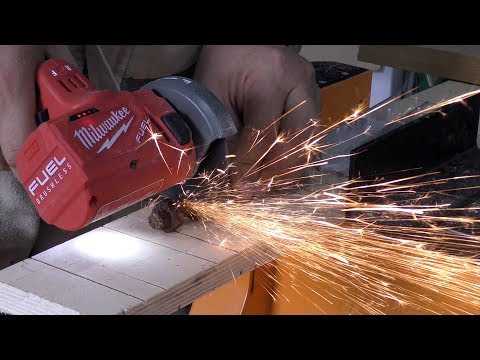 Видео: Отрезная машинка Milwaukee 2522-20 Cut Off Tool.