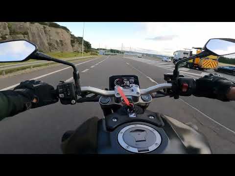 Видео: Honda CB1000R: 145 л.с. Слишком много мощности? Нет, это гениально.