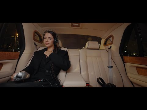 Видео: MIRAVI исполнила песню Мир в MC TAXI с Бастой