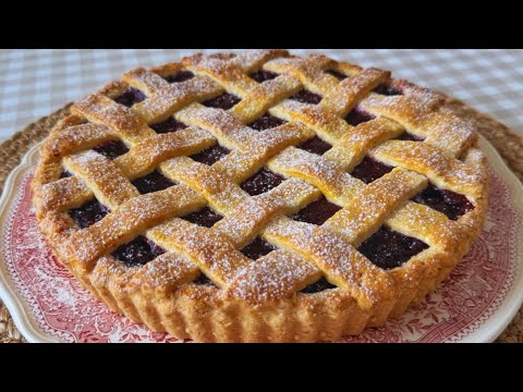 Видео: Літній ВИШНЕВИЙ ПИРІГ з великою кількістю начинки🍒