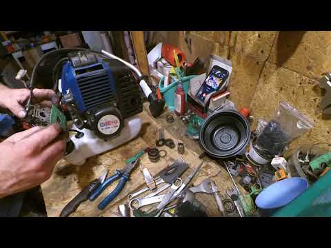 Видео: Бензокоса Витязь - идет в разнос, переливает