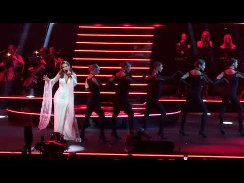 Видео: Ани Лорак - 06 Он (юбилейный концерт в Крокус Сити Холле 27.09.2023)