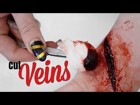 Видео: КИНОЭФФЕКТЫ: Вскрытые Вены | Нанесение накладки | Nimba Creations