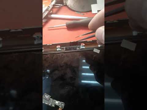 Видео: Полосы на дисплее MacBook Pro 13 A1502. Работал неделю и снова появились полосы.