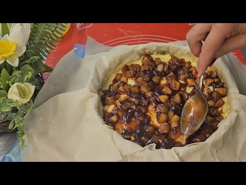 Видео: Ябълков сладкиш с карамел,кори и ванилов крем. Хрупкав отвън, нежен отвътре #food #recipe #cake 