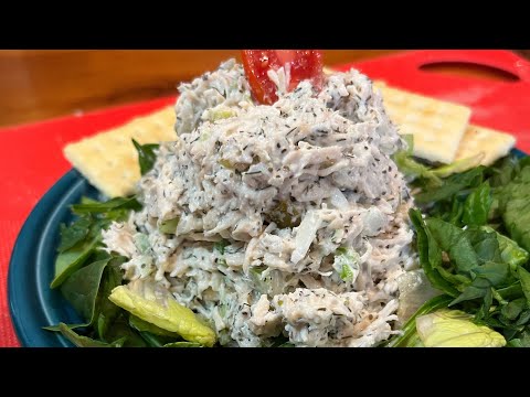Видео: Салат с курицей «Бистро»