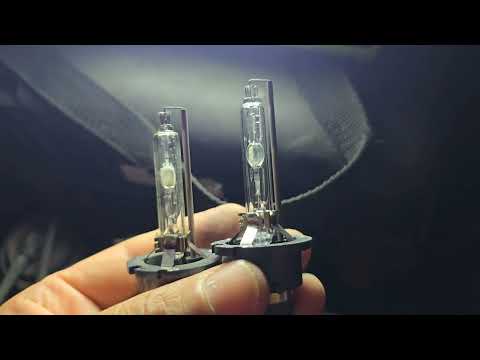 Видео: Как заменить ксеноновую лампу HID D2S 85122C1 на Lexus RX350 2007 года со стороны водителя