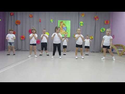 Видео: Танец для мам - средняя группа