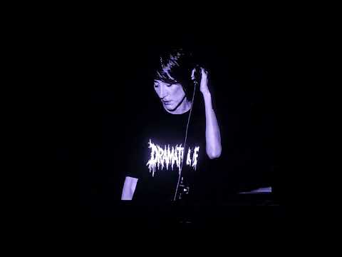 Видео: Земфира — Австралия (LIVE in Batumi 2025 /Zemfira - Australia)