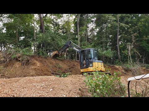 Видео: Облагораживаю новую территорию.