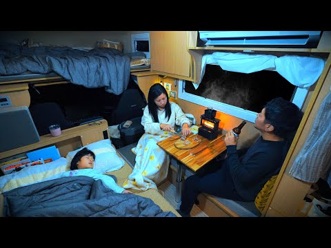 Видео: Автомобильный кемпинг, лучшая ночная выпивка с самодельным маленьким столиком